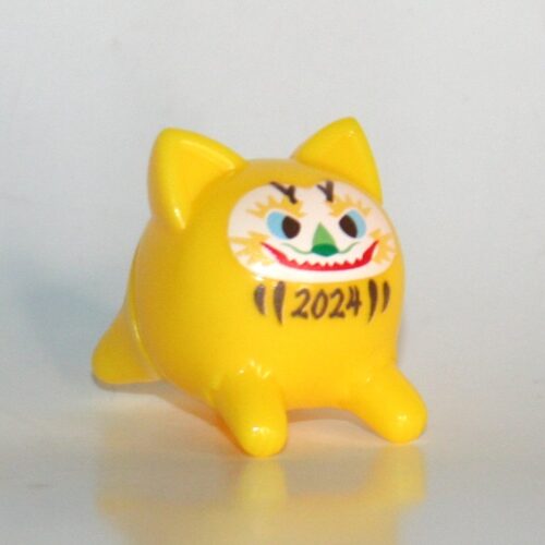 Konatsu 2024 Yellow Cat Daruma