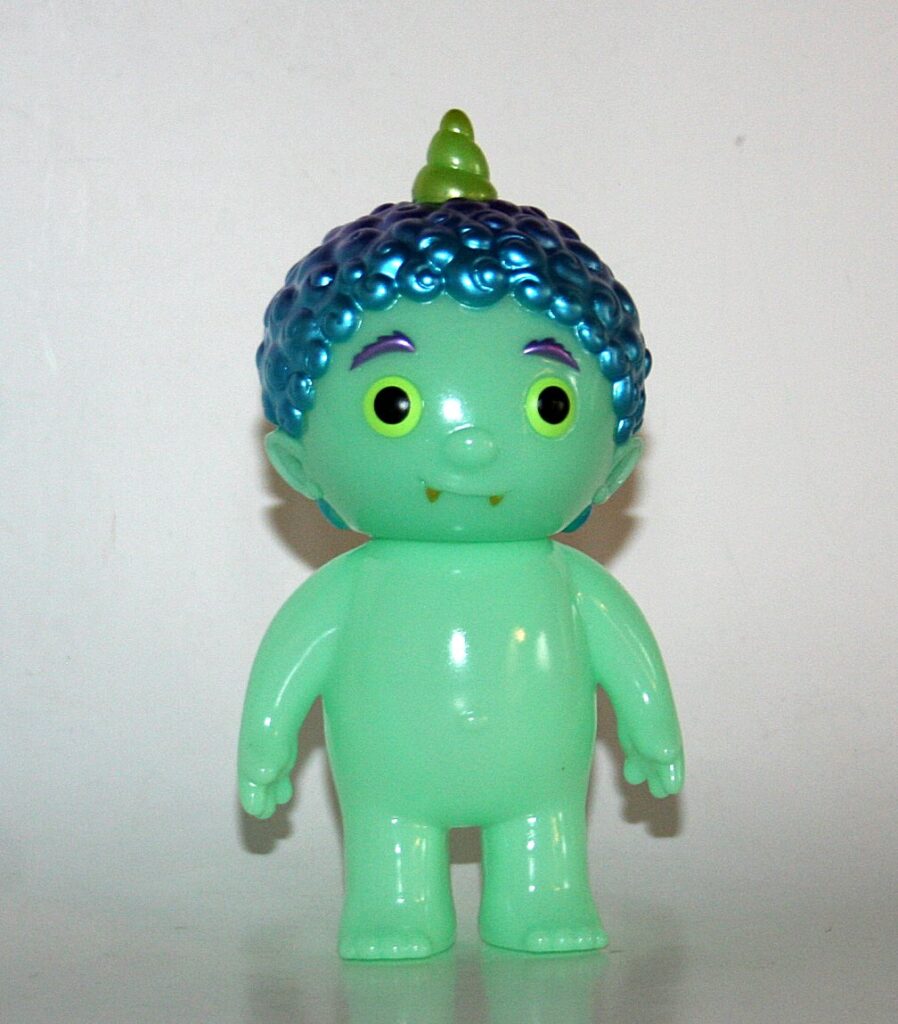 Cometdebris Green Glow in Dark Oni Kid