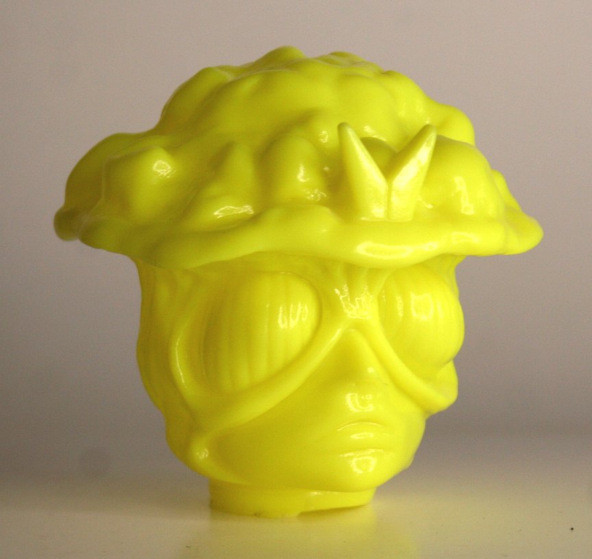 MVH Unpainted Yellow Rider Zero Feral Kid Head