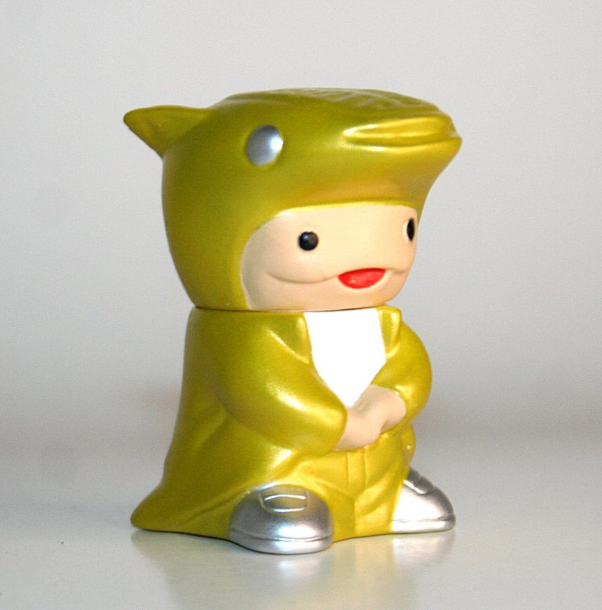Medicom x Sunguts VAG Series 15 Golden Shikibu Shark