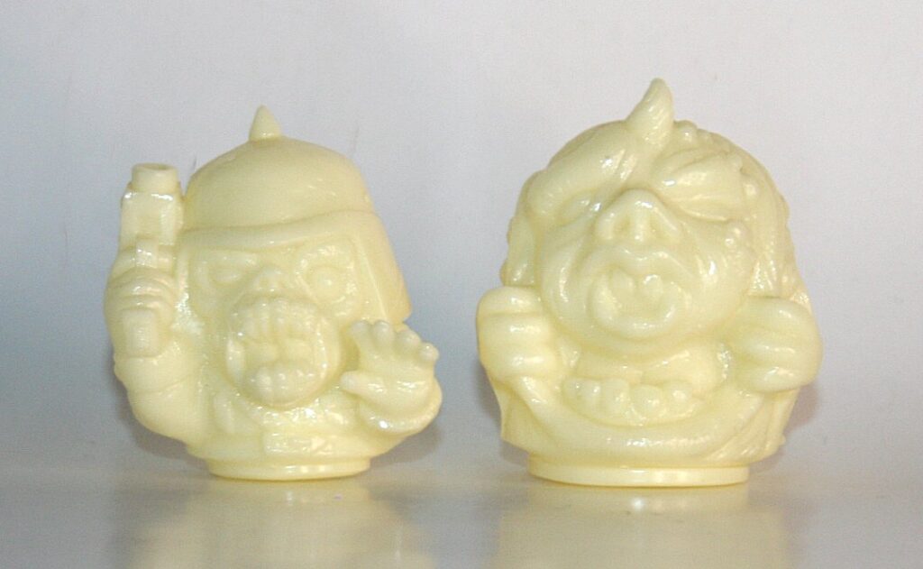 Gory Hole Unpainted Glow in Dark Warui Zombi