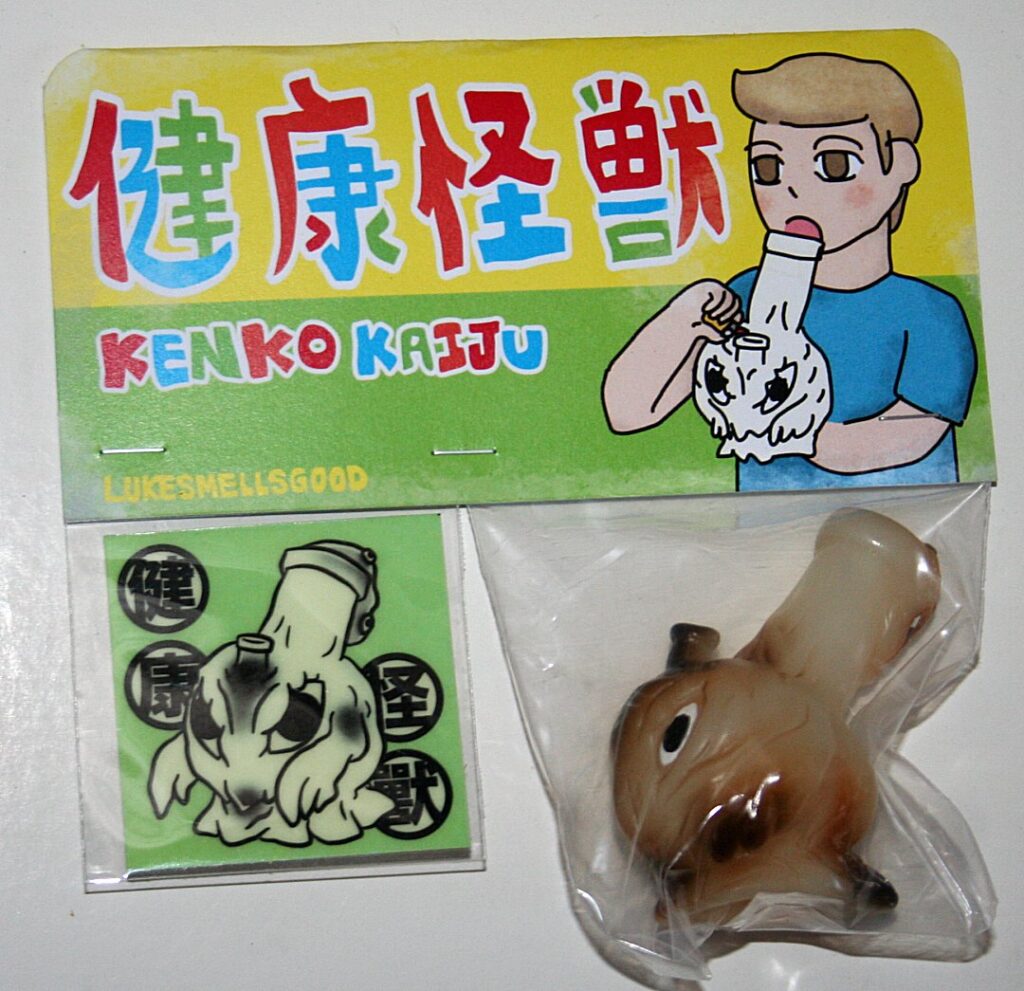 LukeSmellsGood Glow Kenko Kaiju Hedorah Bong
