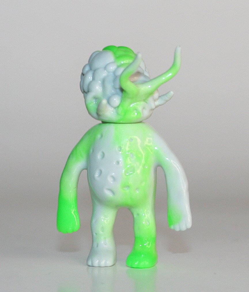 Secret Base Micro Infection Alien Green x Grey Dirk