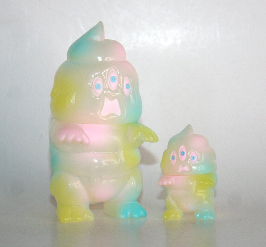 Art Junkie Milky White Pastel Shitton and Mini