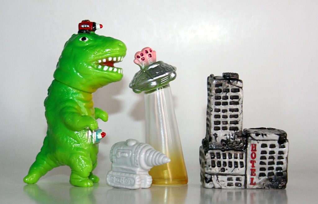Snow Peace Toy Green Tyrannosaurus Set