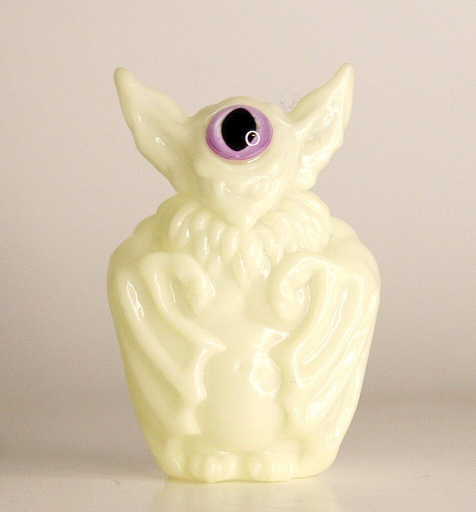 ソフビ　wonder gobrin Wonder Goblin Glow in Dark Goblin Sofubi Figure | Vicious Fun
