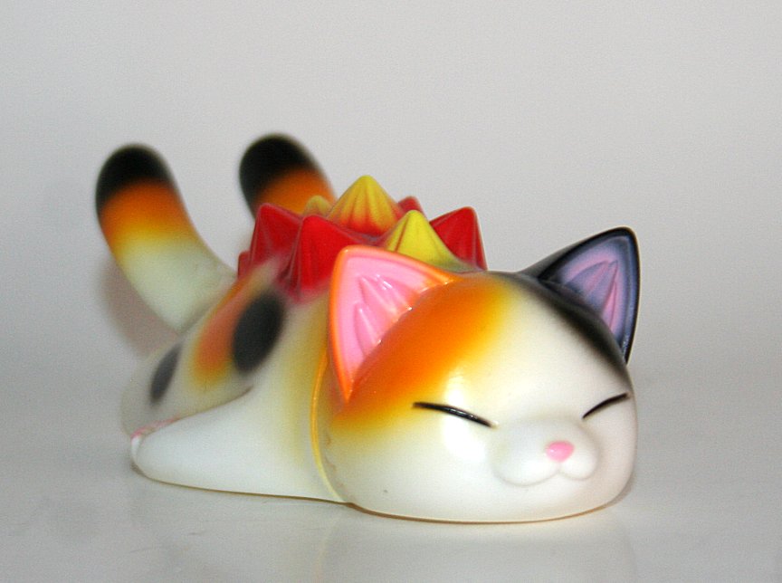 Konatsu Calico Sleeping Negora