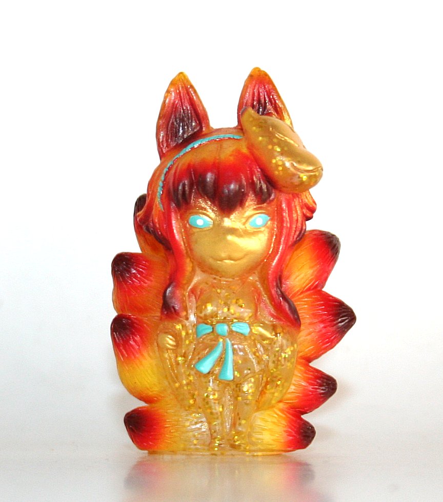 Candie Bolton Clear Gold Lame Human Form Kitsura