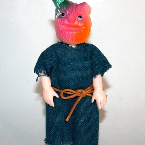 Hifumi Toy Pink Beet Head Udora Island People