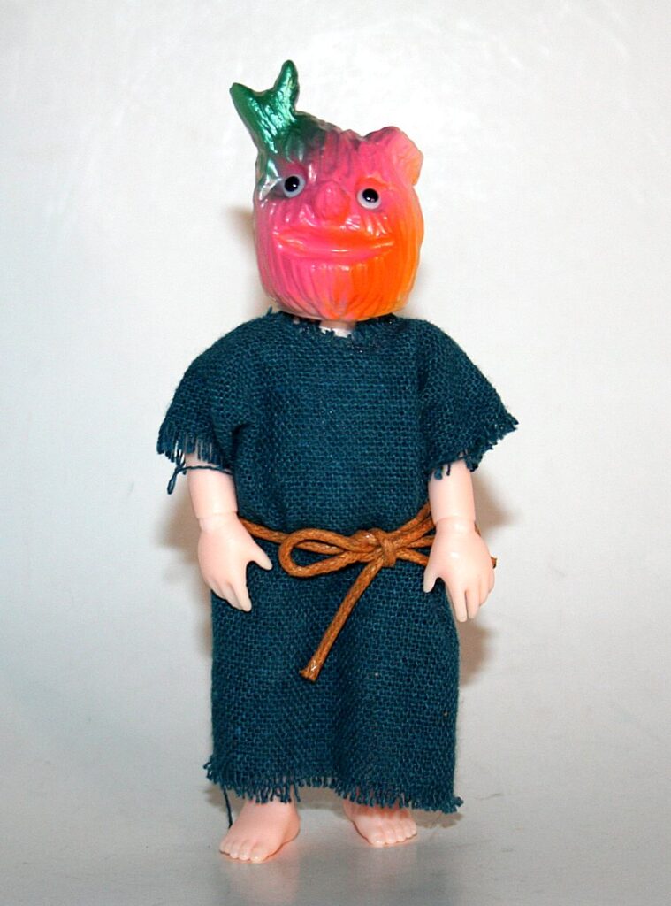 Hifumi Toy Pink Beet Head Udora Island People