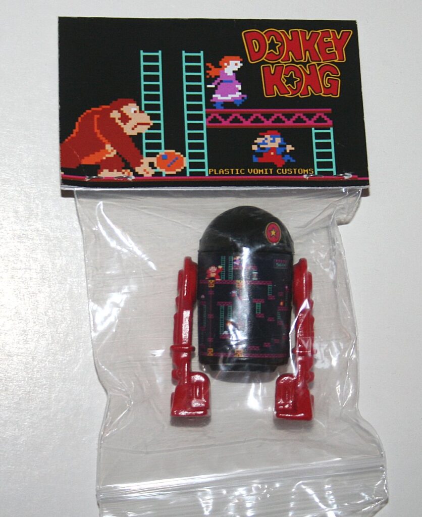 Plastic Vomit Custom Donkey Kong R2D2