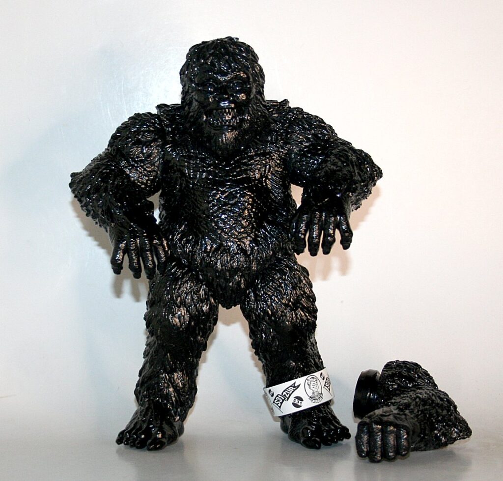 S31Zur Toy Unpainted Black Savage Kong