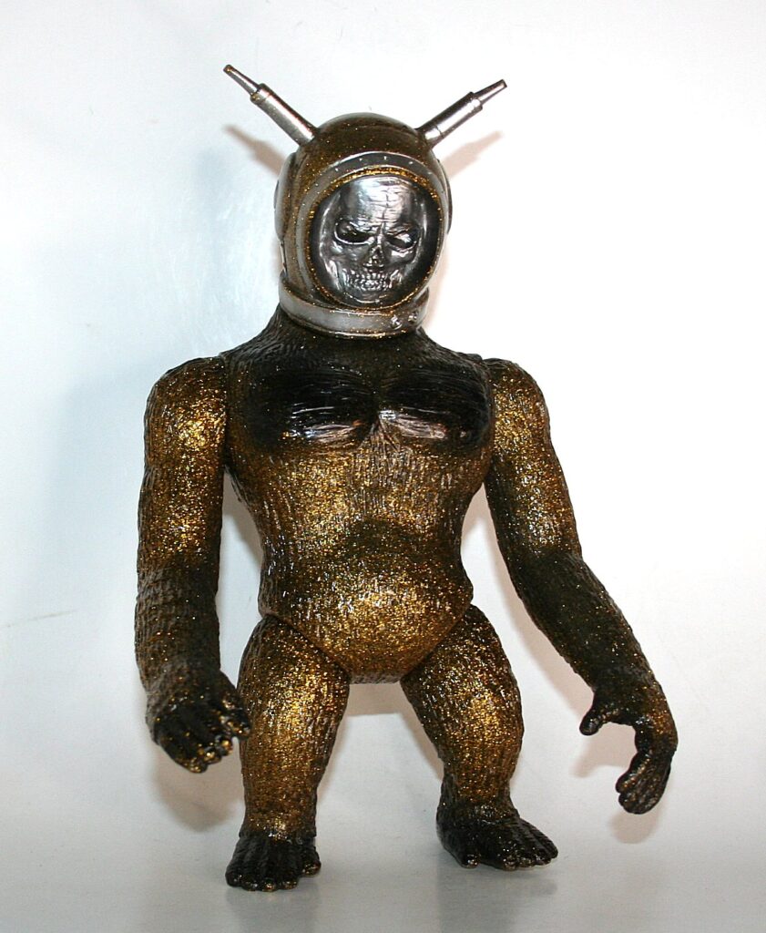 Skull Head Butt Gold Lame Robo Kong
