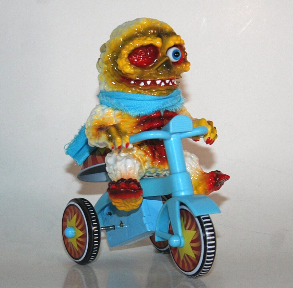 MVH x Kaiju One Dokuro Sludge Demon DX TriCycle