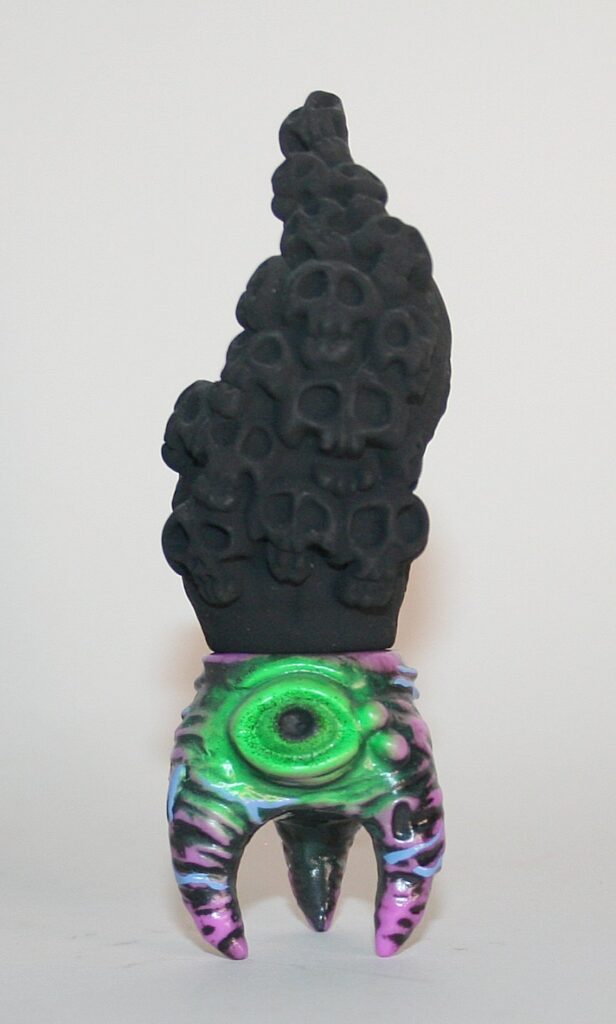 Uhhsure Monsters Custom Super Black Snaggle