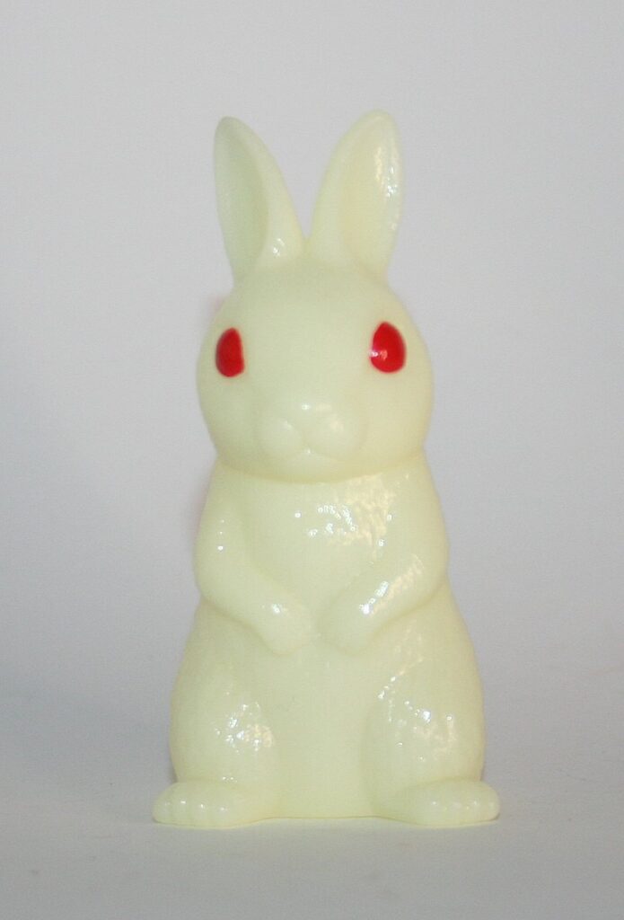 Y & G Glowing Red Eye Usapyon