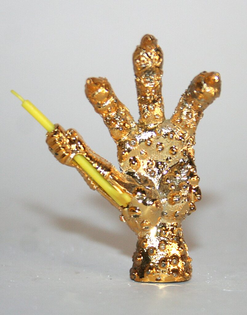 HasNoTalent Star Wars Golden Vader Claw Hand
