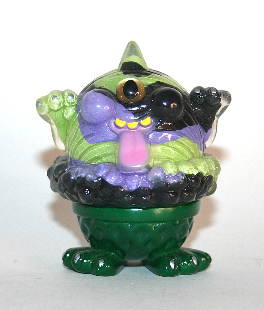 Refreshment Toys Purple Pistachio Aimon Wao