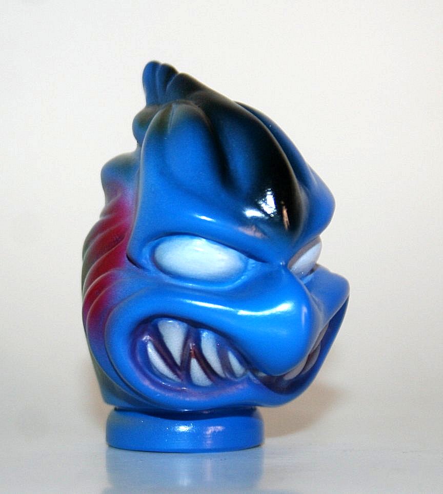 Cronic Blue on White Head Only
