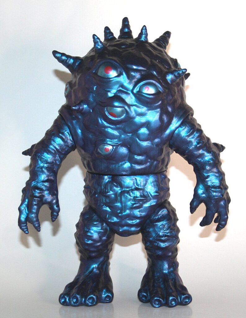 Max Toy Red Eye Liquid Blue Kaiju Eyezon