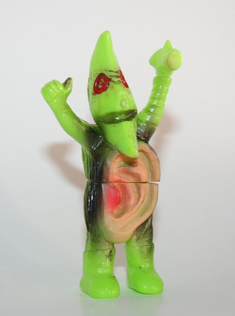 Sofubi no Pepo Green Eerie Moon Man