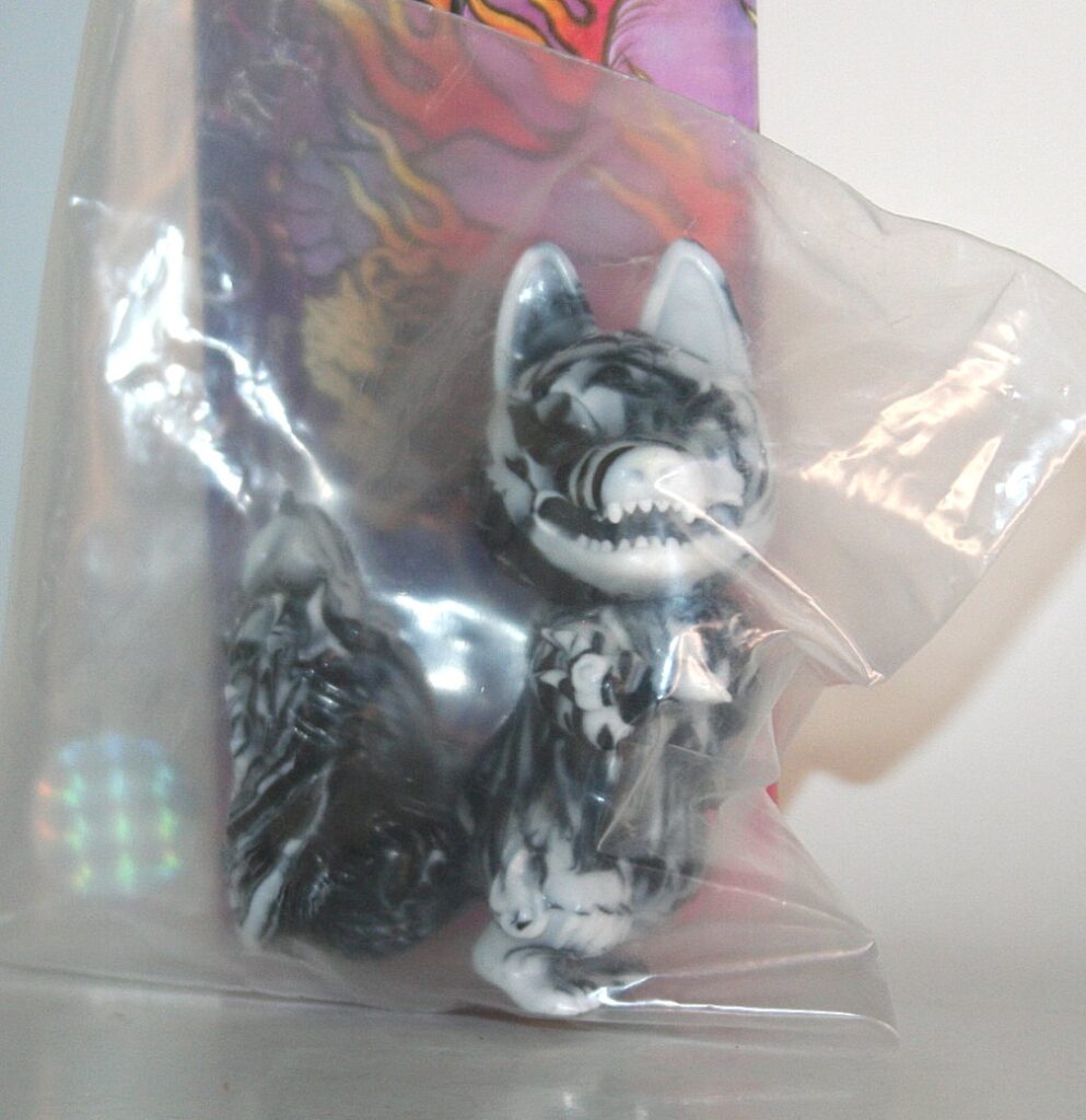 Candie Bolton Black x White Marbled Kitsura