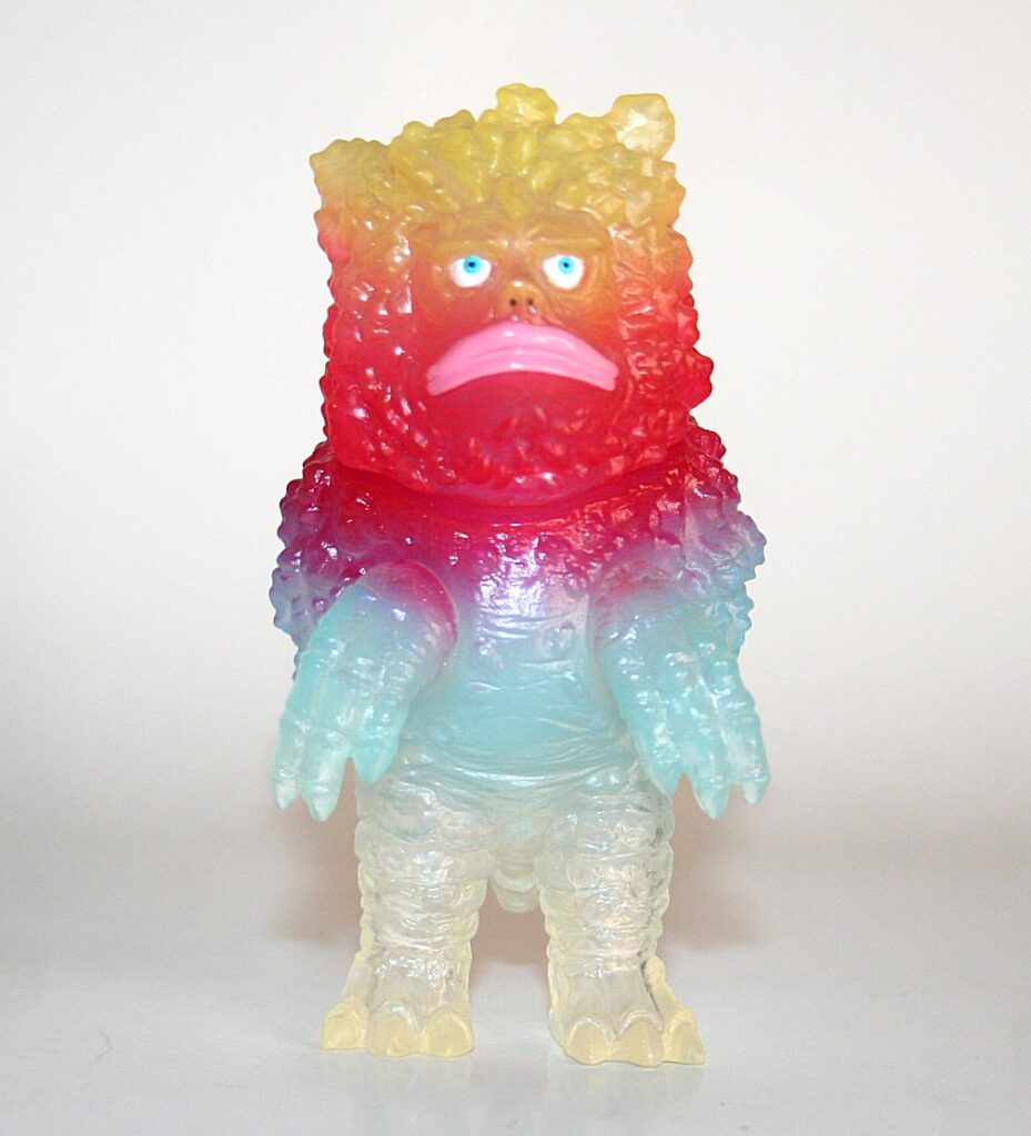 Max Toy Co X Tsuburaya Red x Blue Garamon