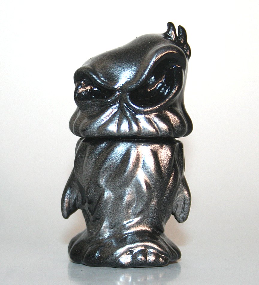 Skull Head Butt Silver on Black Tiny Monster Q