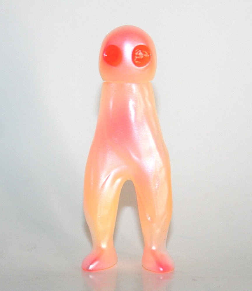 Studio Kabuto Glowing Fresno Nightcrawler