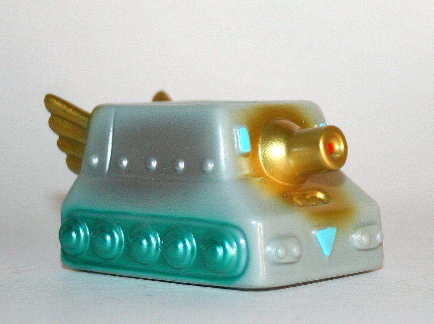 Toysbian Grey Flying Fortress Tank Sofubi