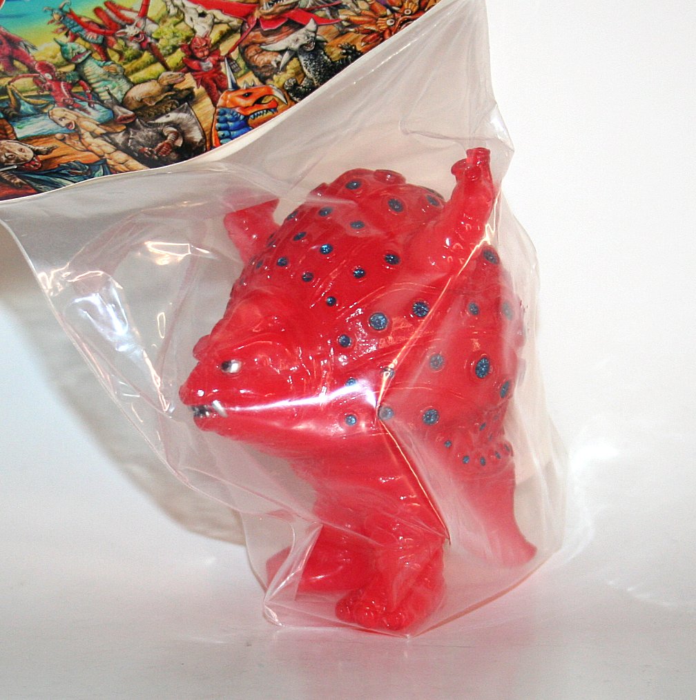 Max Toy Co X Tsuburaya Red Takkong
