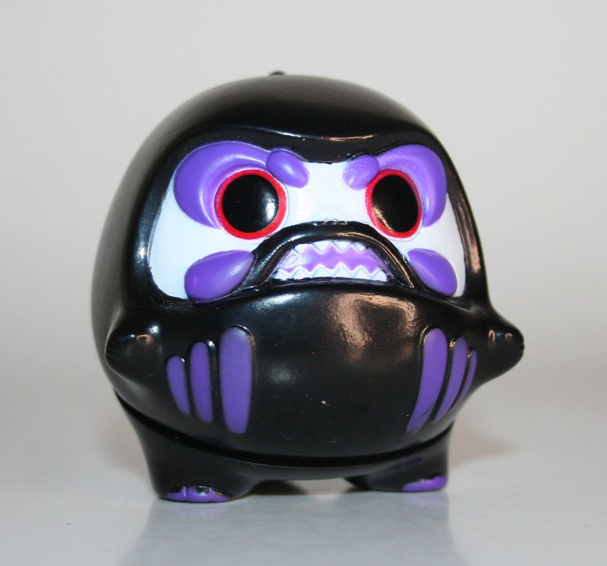 Medicom x UkyDaydreamer VAG Black Kodaruma Thunder