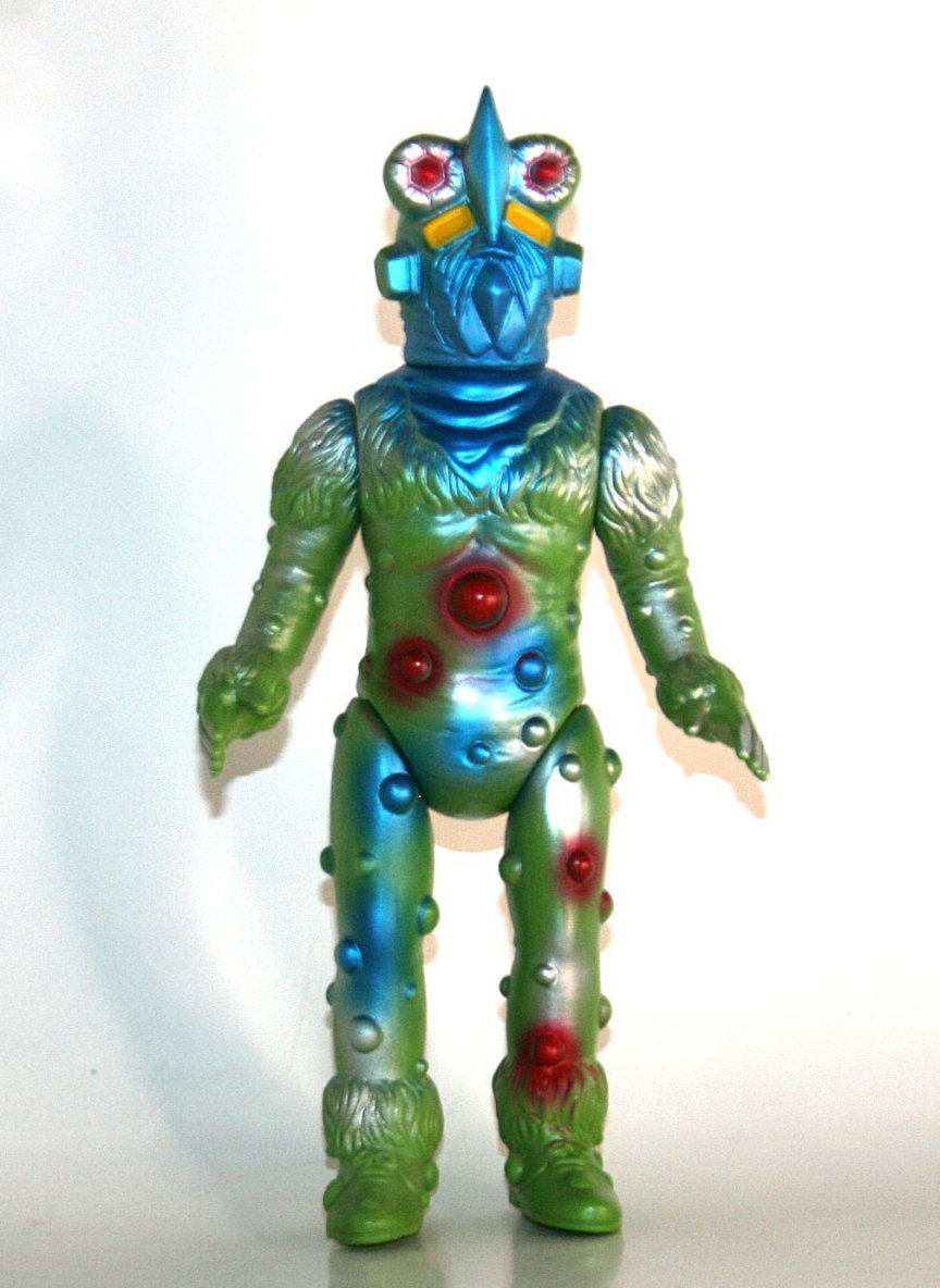B-Club green Alien Nackle Return of Ultraman kaiju sofubi