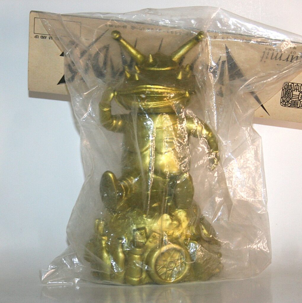 Marmit Vinyl Paradise Golden Kanegon Piggy Bank