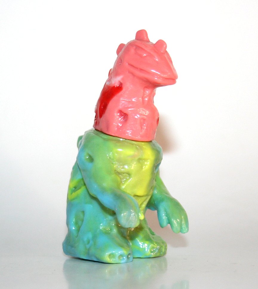Marmit x Wombat Toys Blue x Pink Gacha Daigoras