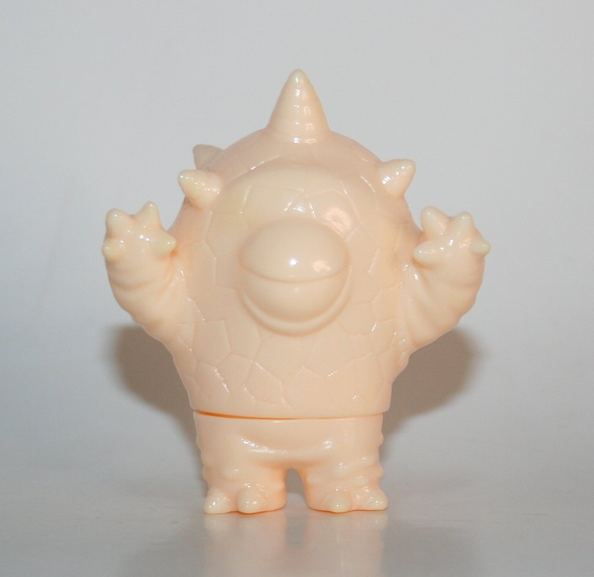 Max Toy Co Unpainted Flesh One Eye Gacha Eyezon