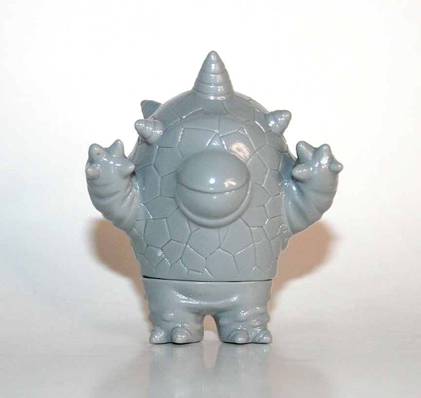 Max Toy Co Unpainted Grey One Eye Gacha Eyezon