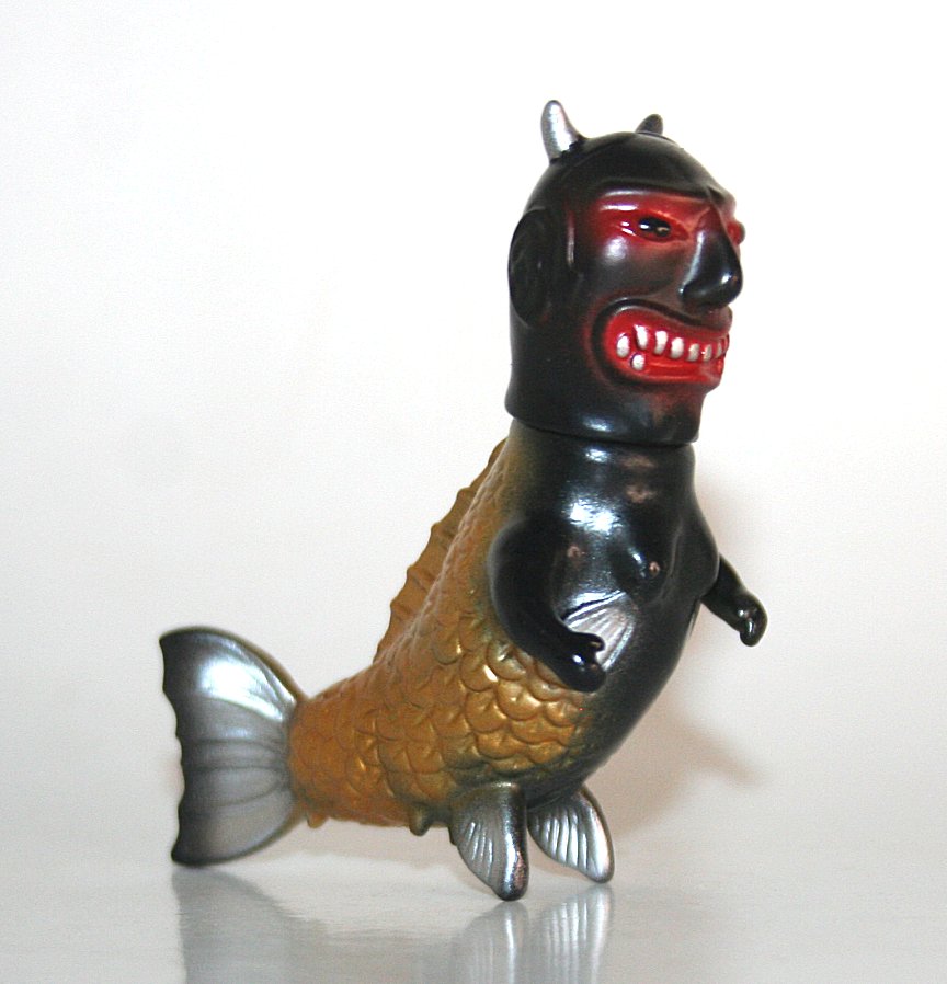 Medicom x Izumonster VAG Black x Gold Nanamari Mermaid