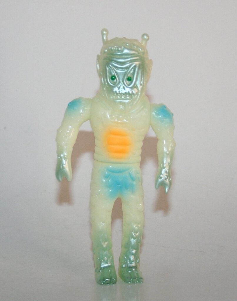 Draculazer Frosty Glow Demonoid from Outer Space
