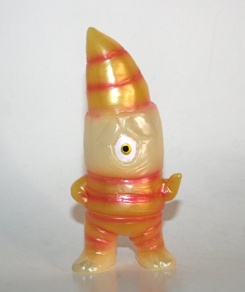 Yamomark Golden Glow Earthworm Monster