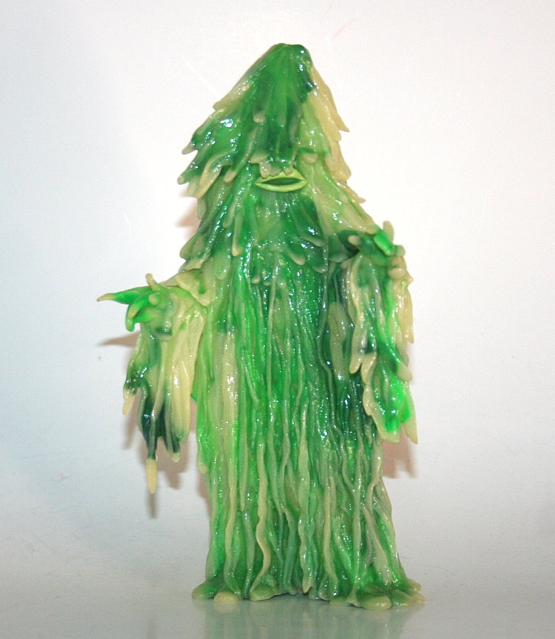 CCP green and glow in the dark marbled Zazahn sofubi with green lips