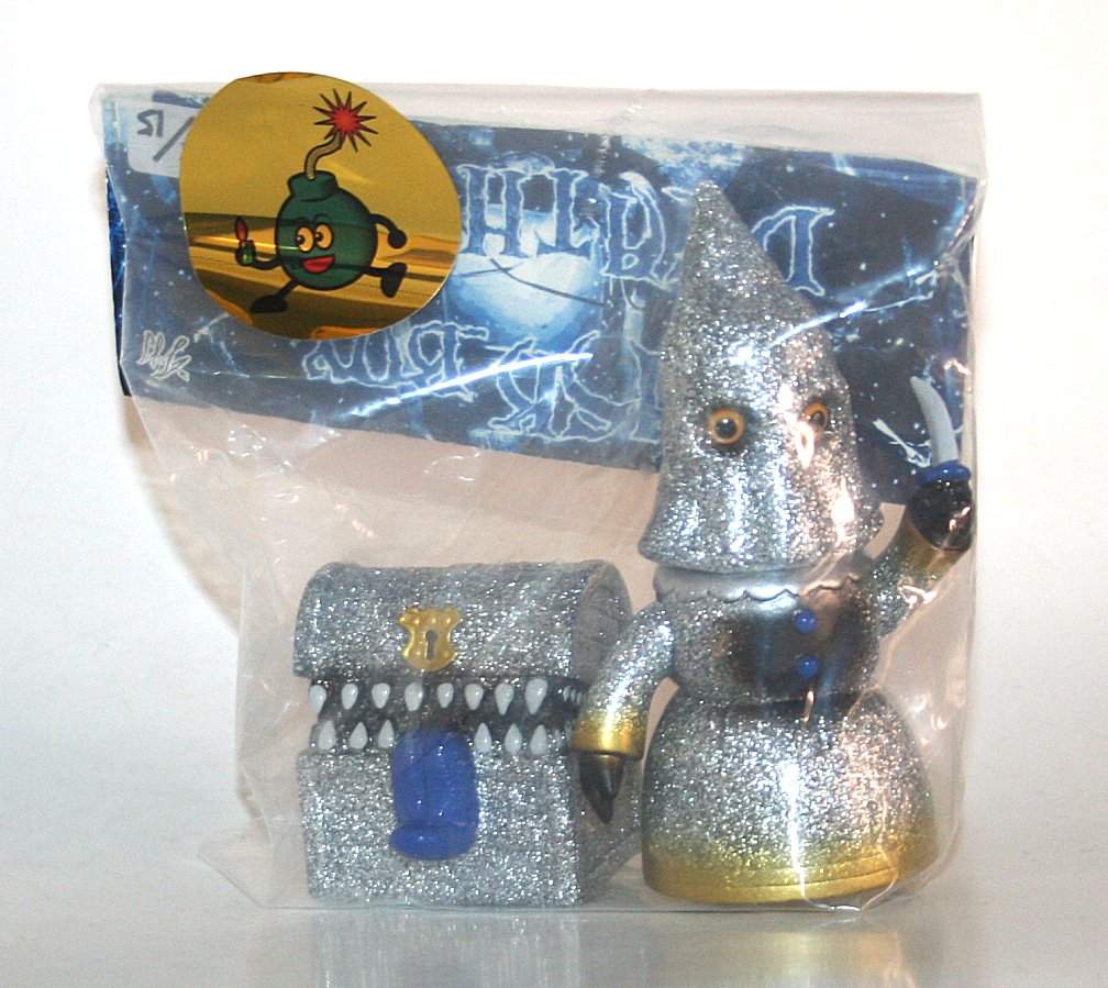 KtoKto Silver Lame Mask Boy x Death Box