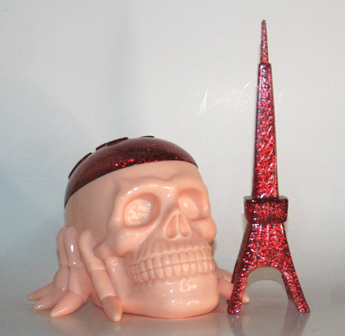 Shirahama flesh and clear lame red Spider Skull with Tokyo Tower sofubi set