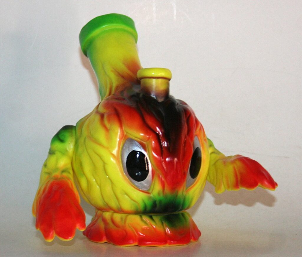 LukeSmellsGood Large Tokyo Kenko Kaiju Hedorah Bong