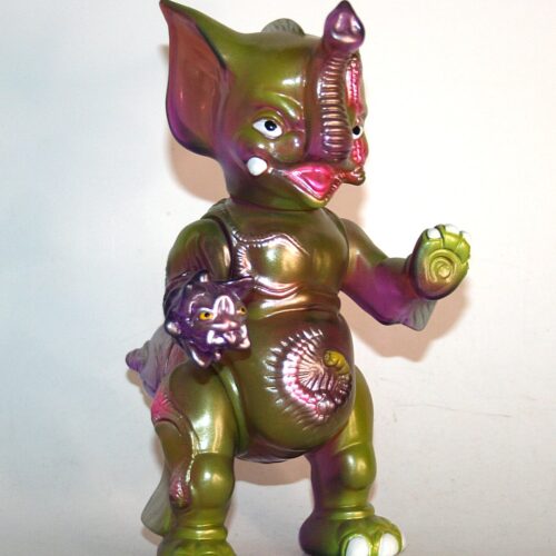 Paul Kaiju x Medicom Clear Purple Boss Carrion